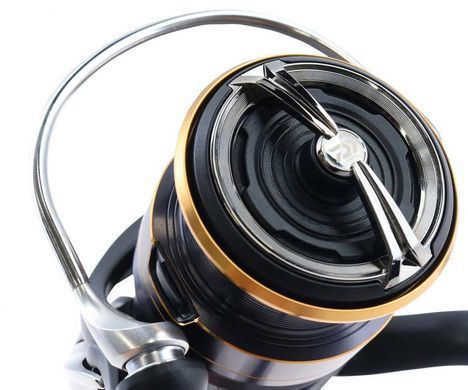 Котушка Daiwa 20 Legalis LT 2000